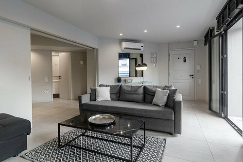 Гостиница Ultimate 3 Apt Building in the Center for 15 ppl в Афинах