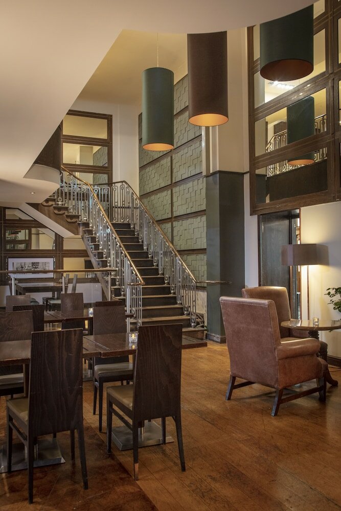 Фото The Crown London