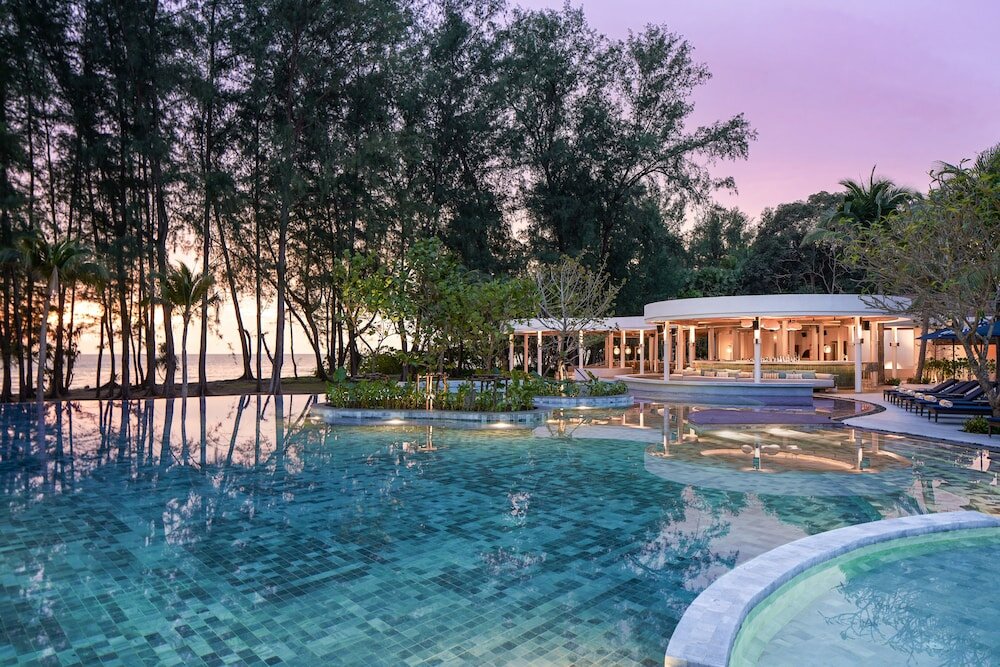 Фото Holiday Inn Resort Phuket Mai Khao Beach