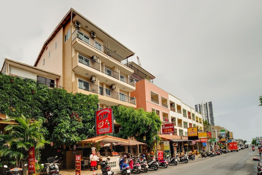 Фото Patamnak Beach Guesthouse