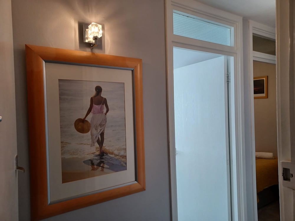 Фото White Door Malt-Huku Kwetu