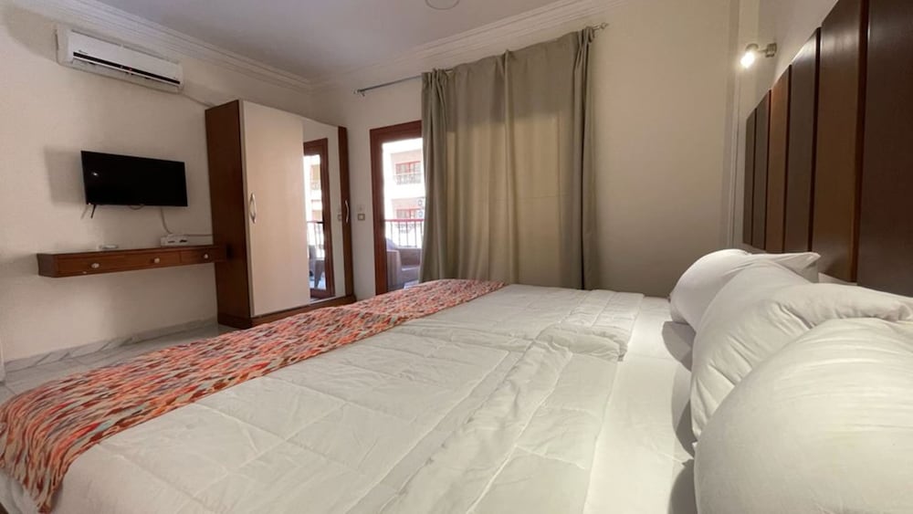 Фото Kemet Hotel and Apartment