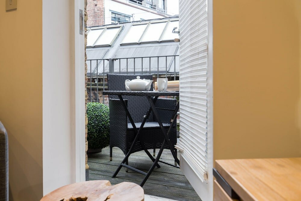 Фото Urban Chic - Rathbone