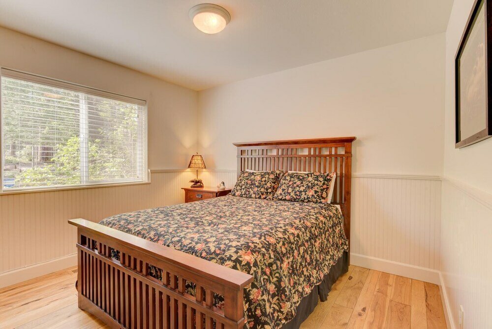 Фото Upland Road 17051