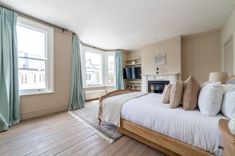 Фото The Clapham House