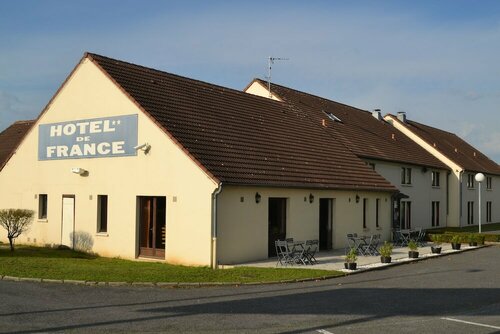 Гостиница Kyriad Creil - Chantilly Nord в Санлях