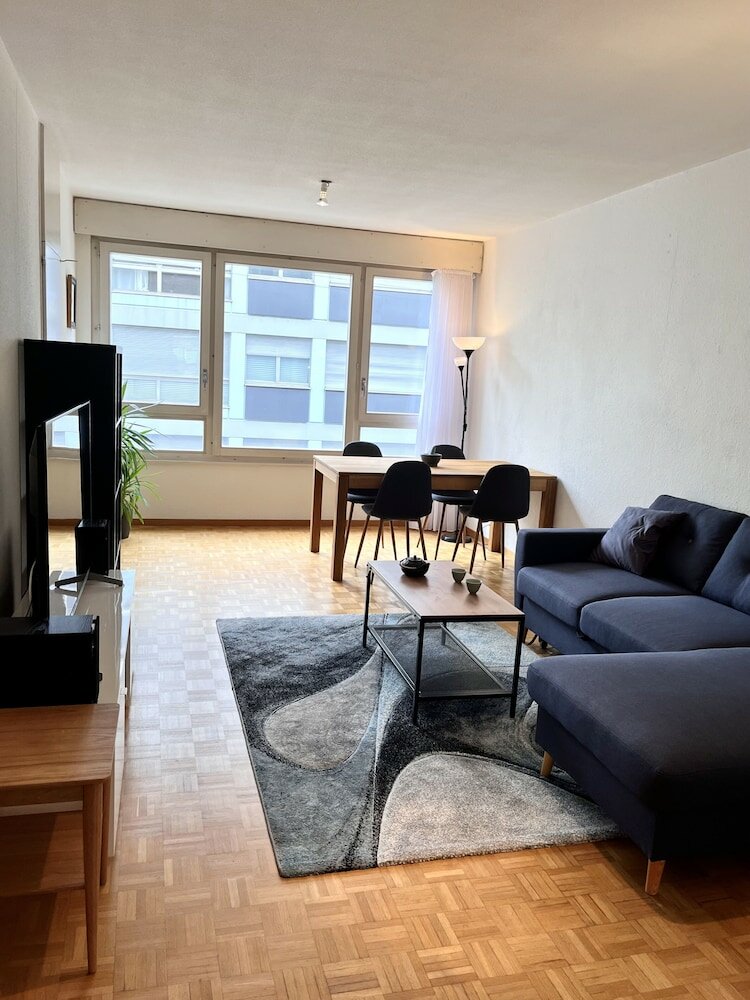 Фото Yooneet Train Station 1br Cozy Apartment
