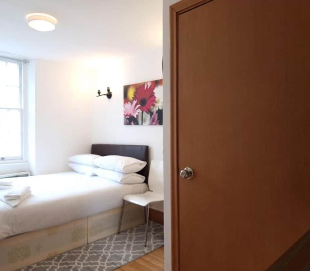 Фото 80 Inverness Terrace