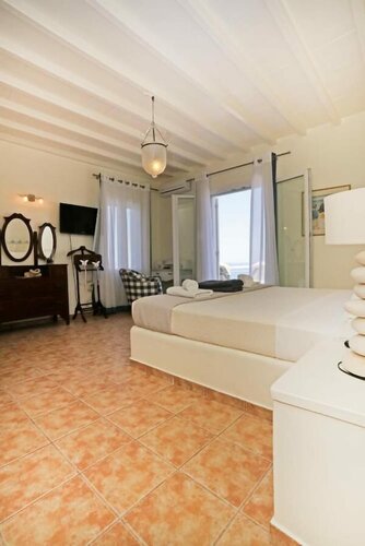 Гостиница Amati Villa Cavo Dellos