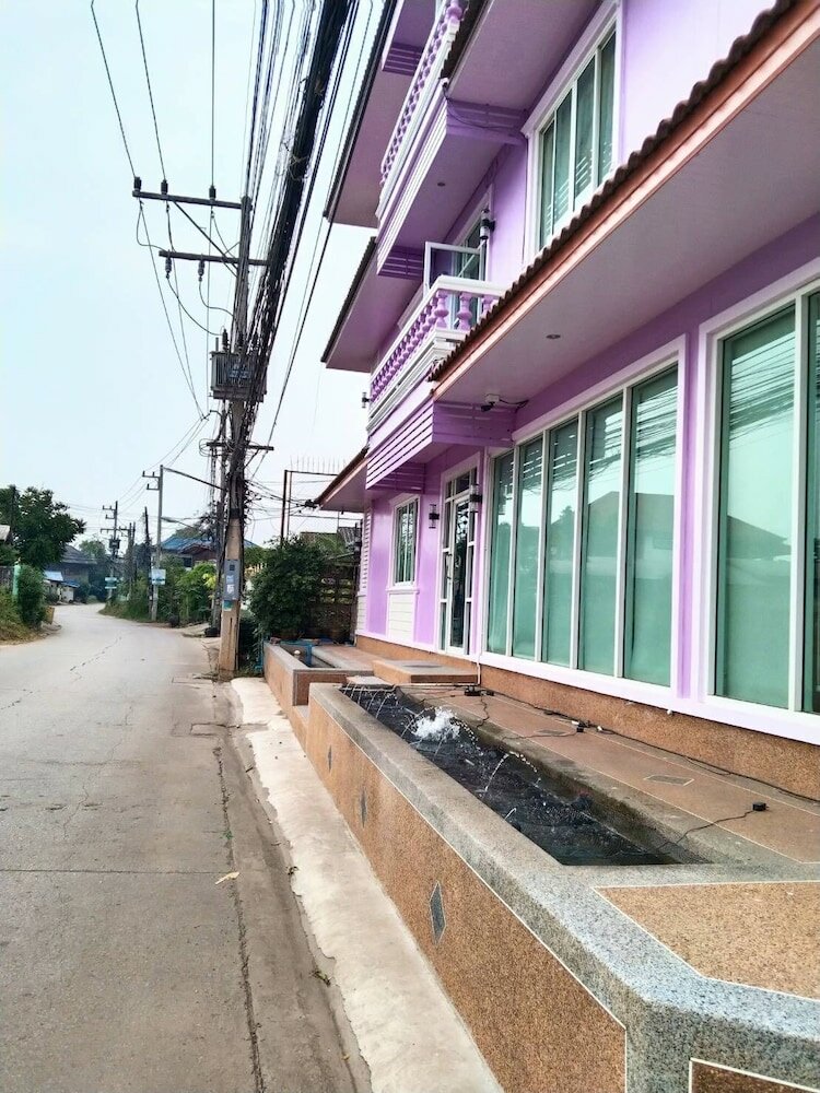 Фото OYO 75399 Choktipparat Place