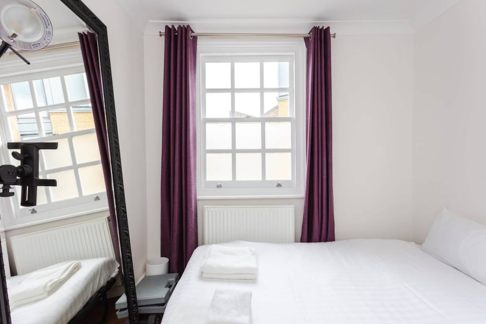 Фото Stylish 3 Bedroom Home With Garden Near Kings Cross