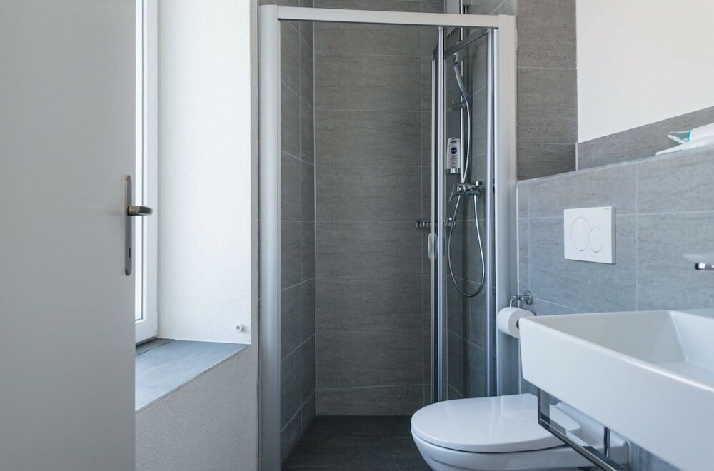 Фото Hitrental Altstetten Apartments