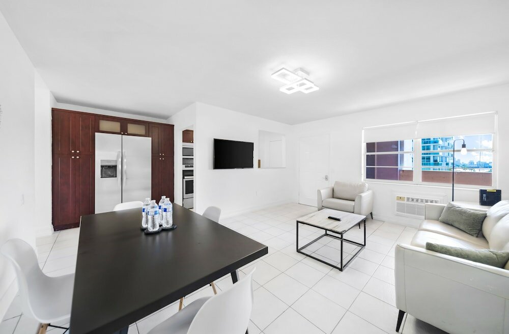 Фото Waterfront One-Bedroom Apt