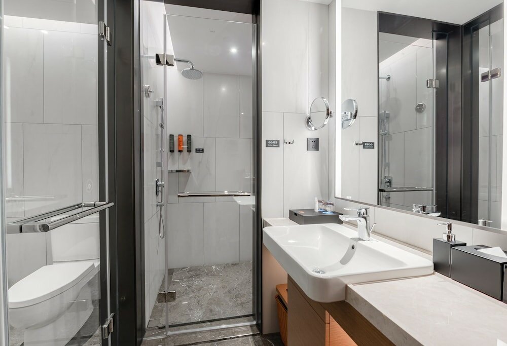 Фото Hampton by Hilton Dongguan Central Square