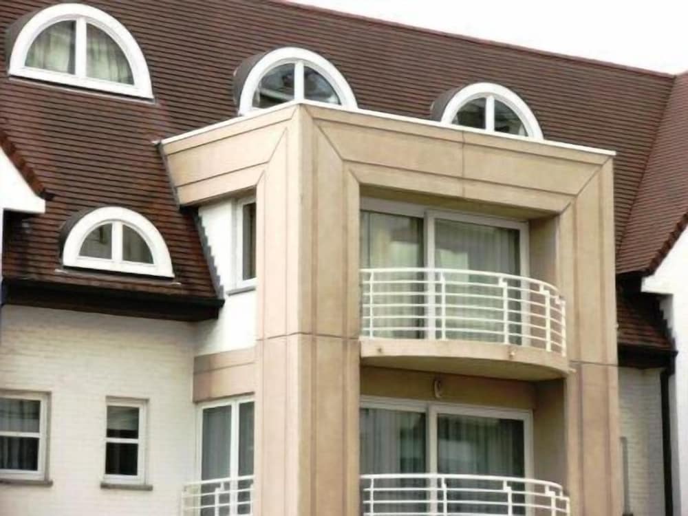 Фото Knokke-Zoute - Exclusive Sun and Sea Village Near Bruges