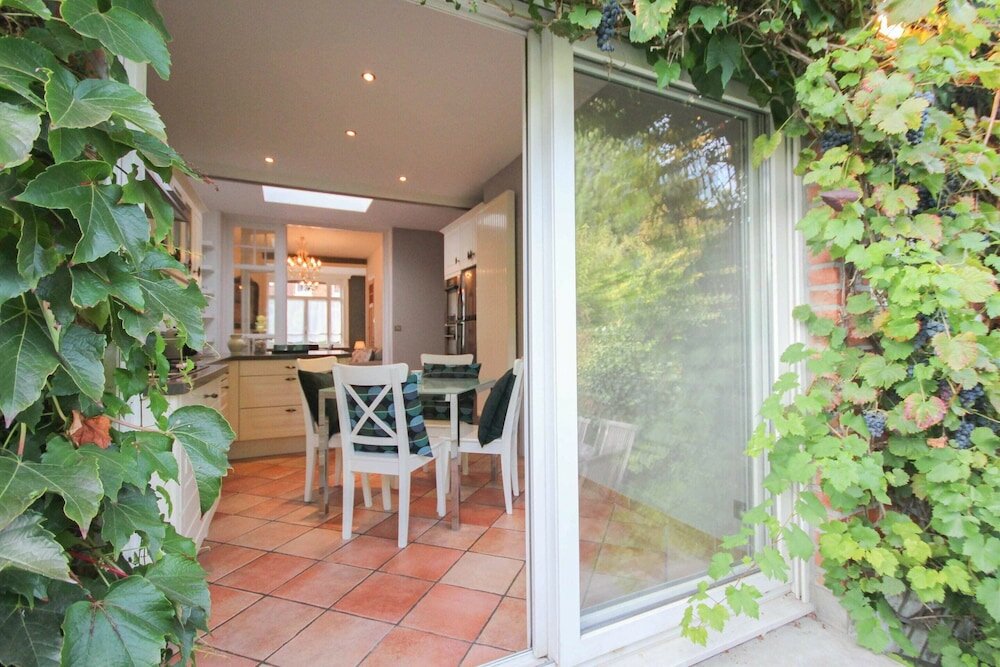 Фото Cozy Hackney Apartment