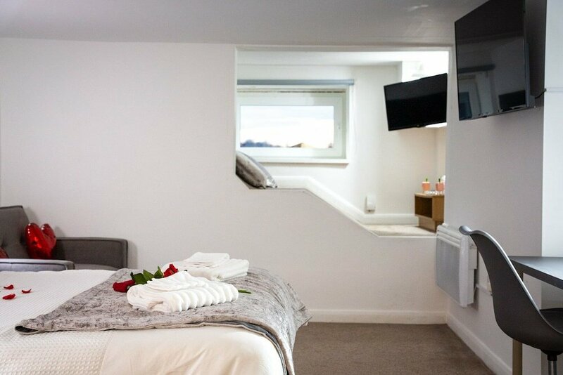 Гостиница Dealhouse Apartments 1