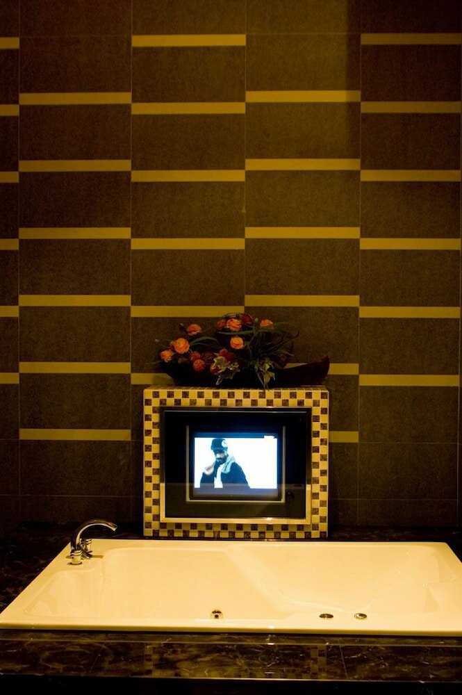 Фото Hip SPA Motel