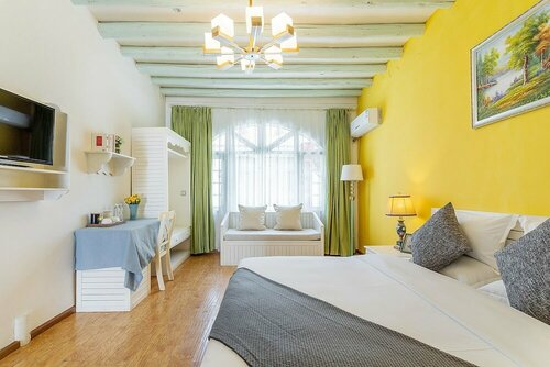 Гостиница E-outfitting Boutique Hotel DaLi в Дали