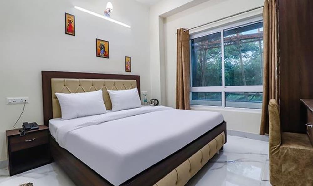 Фото Fabhotel Maira Heights