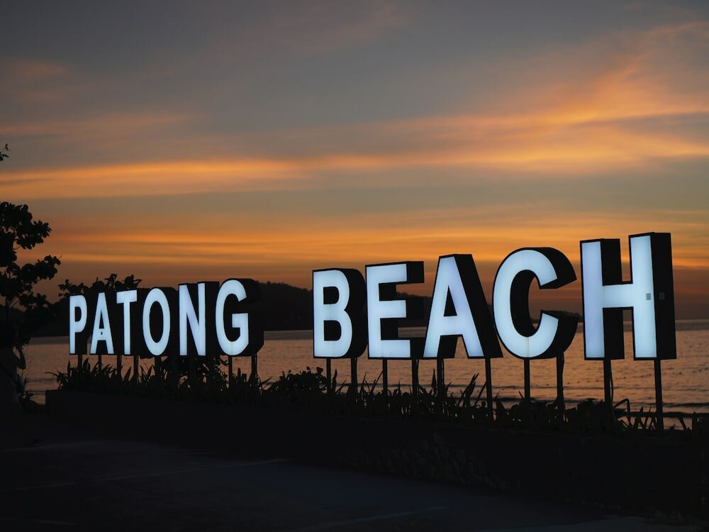 Фото Andaman Beach Hotel Phuket Patong - Handwritten Collection