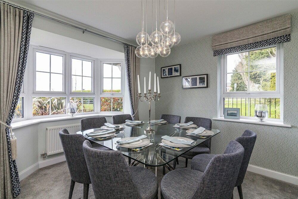 Фото Spacious 4bed House in Derby with Garden