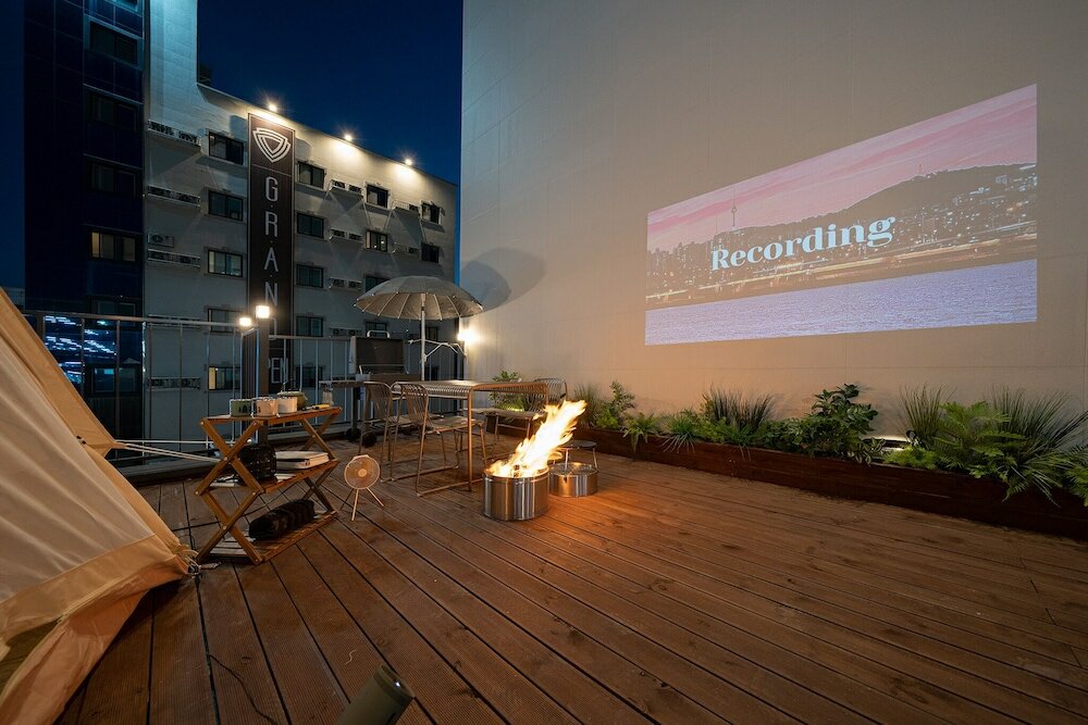 Фото Workers' Hotel Daejeon by Annk Wolpyeong