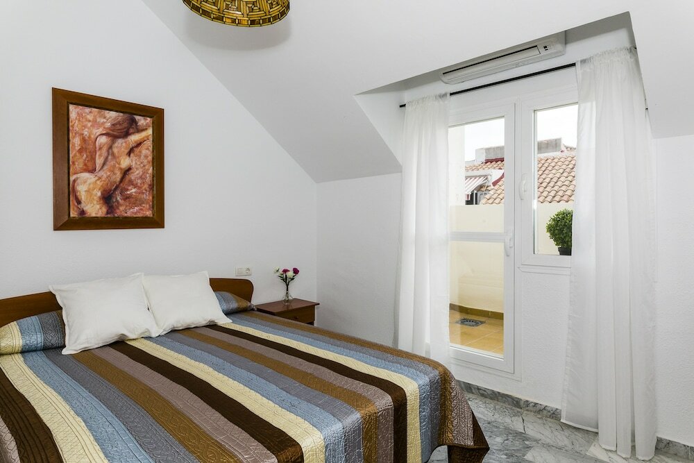 Фото Real del Tivoli Two Rooms and Parking free