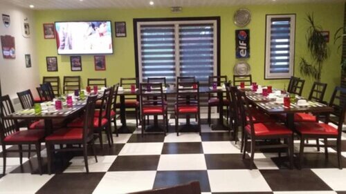 Гостиница Enzo Hotel Brétigny в Сенте-Женевьев-де-Буа