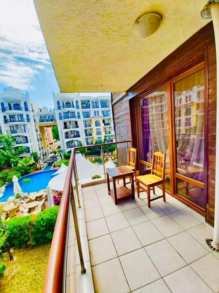 Фото Magnolia Garden Hotel