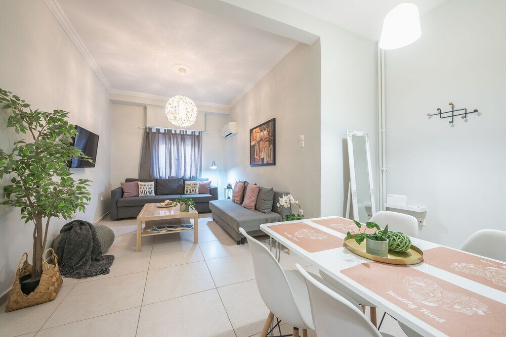 Фото Erythros Boutique Suite by Cloudkeys