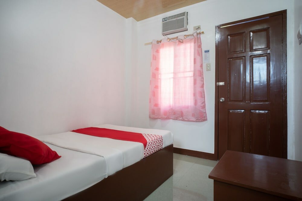 Фото Oyo 615 Cvp Hotel