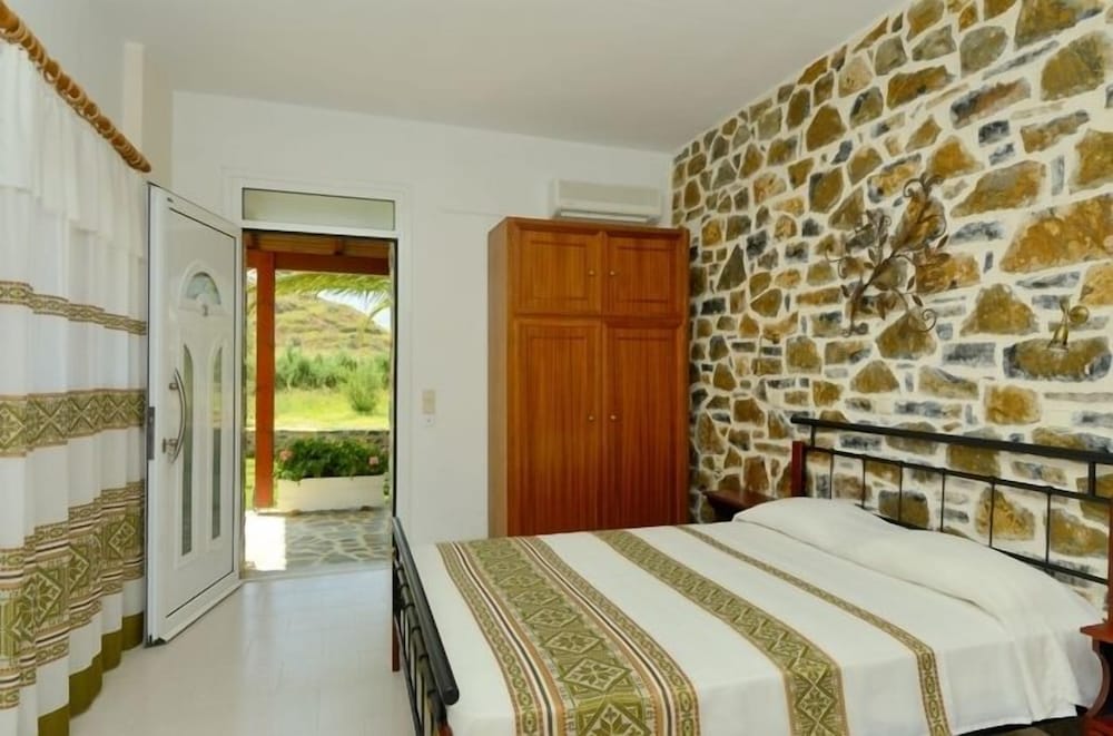 Фото Albatros Studios & Apartments