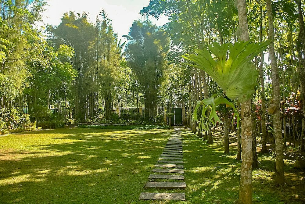 Фото Loria Hotel Tagaytay