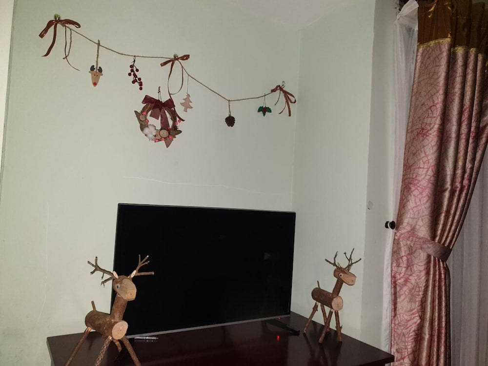 Фото Little Pig Home - Hostel