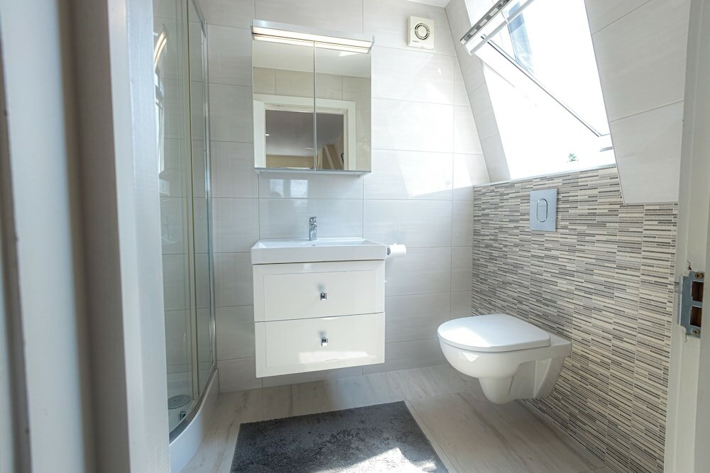 Фото Three Bed Balcony near tube stn Holloway