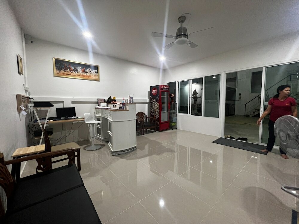 Фото Guesthouse Phuket Airport