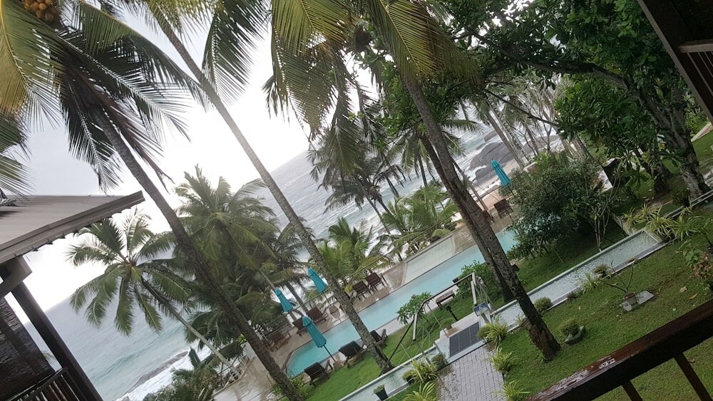 Фото R Degrees - Ambalangoda