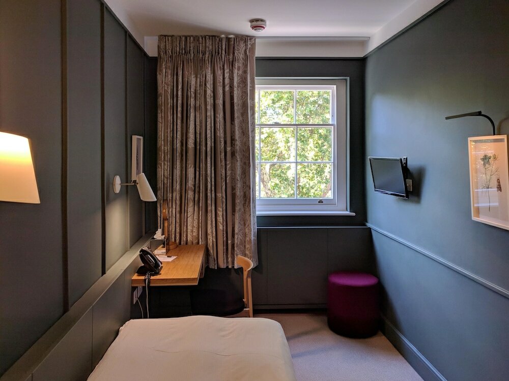 Фото The Goodenough Hotel London