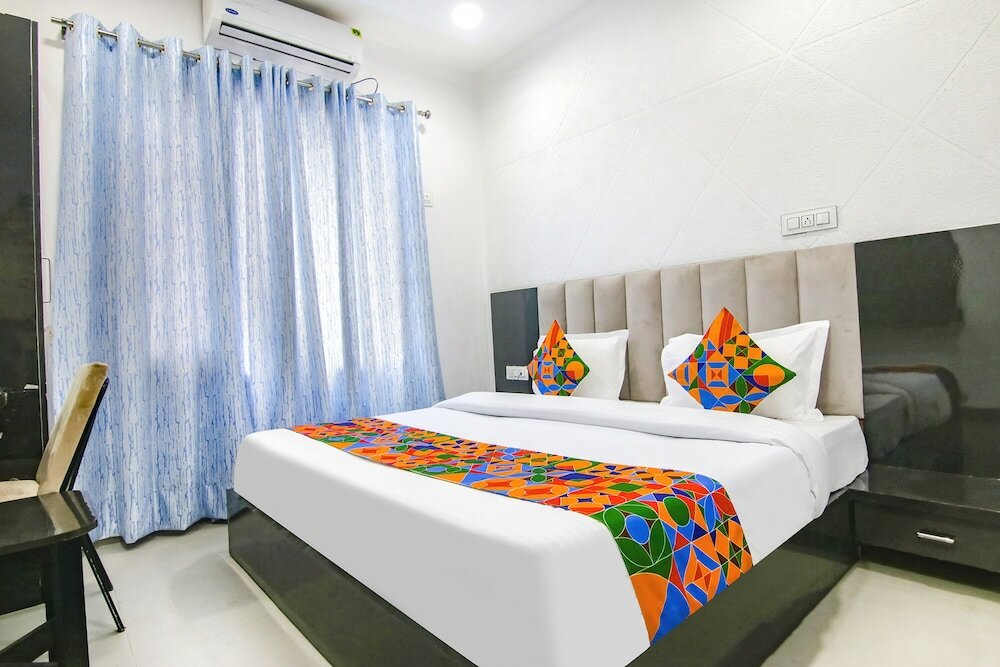 Фото Fabhotel Golden Gate