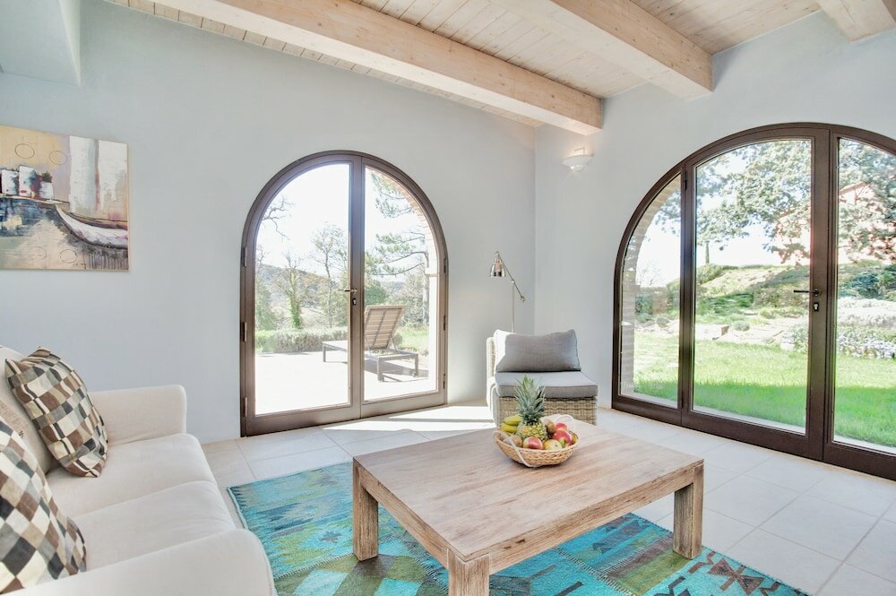 Фото Luxury resort in the Tuscan countryside