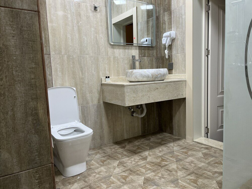 Фото Отель Wiseman Mont Inn