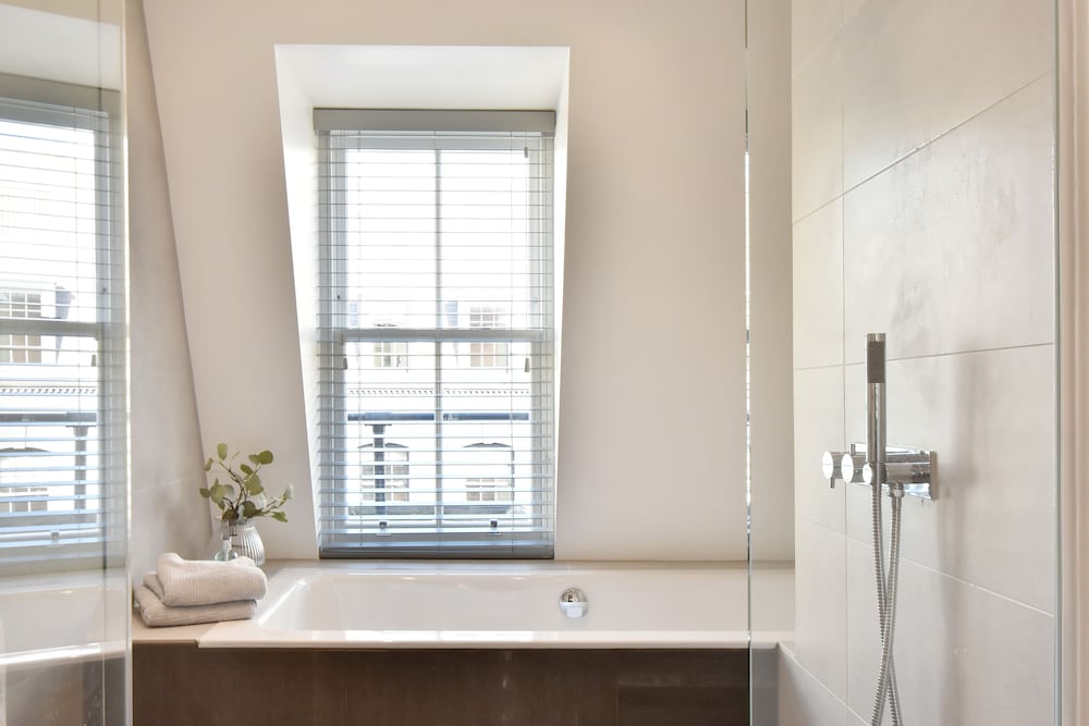 Фото London Choice Apartments - Mayfair One