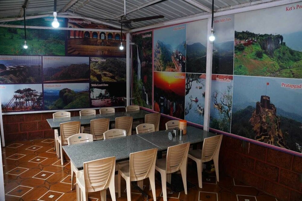 Фото Hotel Godai Girikunj