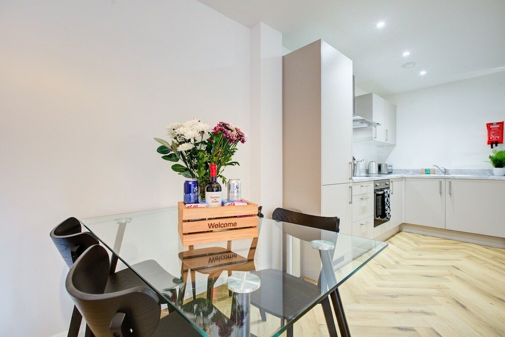 Фото Hybrid Resi - Mitcham