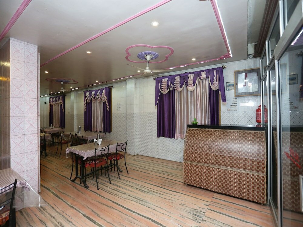 Фото Oyo 28835 Hotel Star