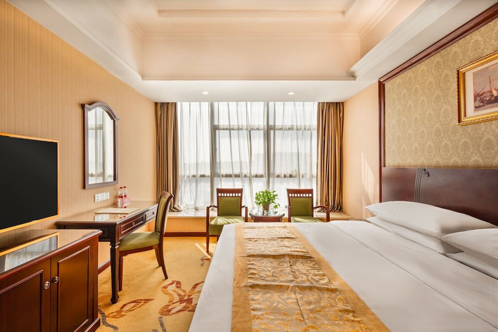 Фото Vienna Hotel Shenzhen International Exhibition Center Fuhai Qiaotou