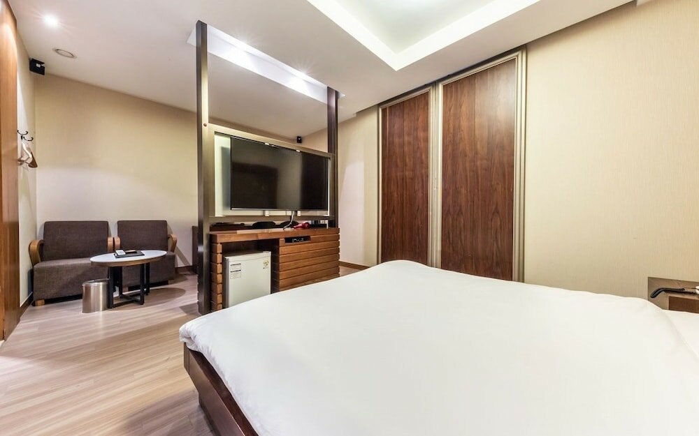 Фото Nowon Ritz Hotel