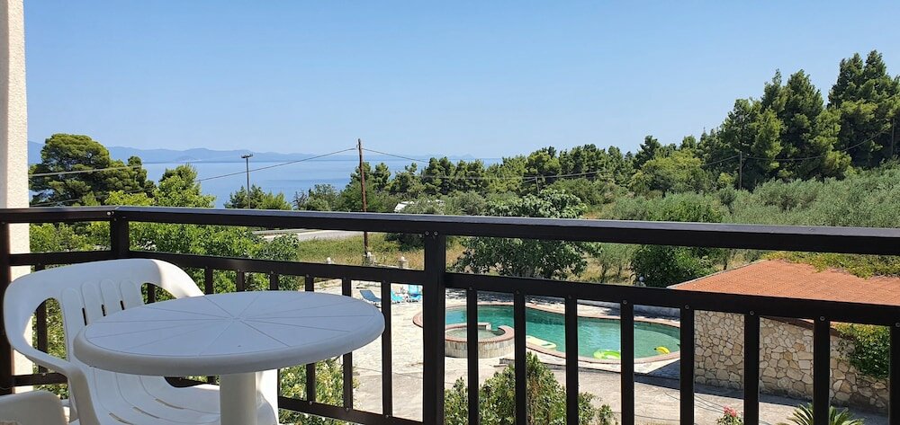 Фото Pashos Hotel