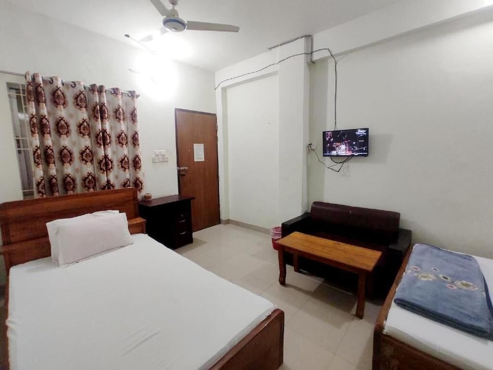 Фото Hotel Labbaik Farmgate